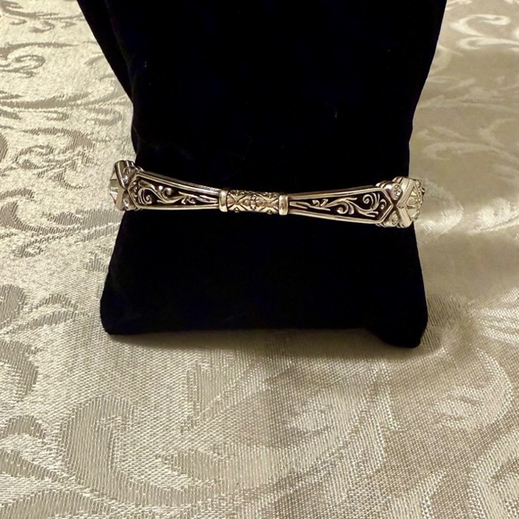 Brighton Zoe Bangle Bracelet Silver Tone Scroll Design Swarovski Crystal 2.75" - Picture 2 of 5